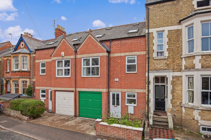 Property photo 1 of 16 Southfield Road