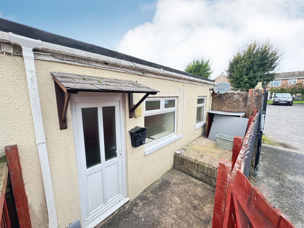 Property photo 1 of 8