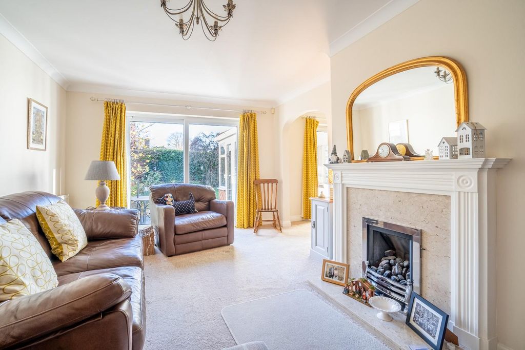 Property photo 3 of 16 Lr-15.Jpg