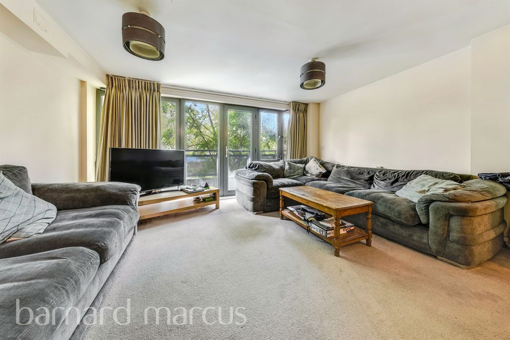 Property photo 3 of 9