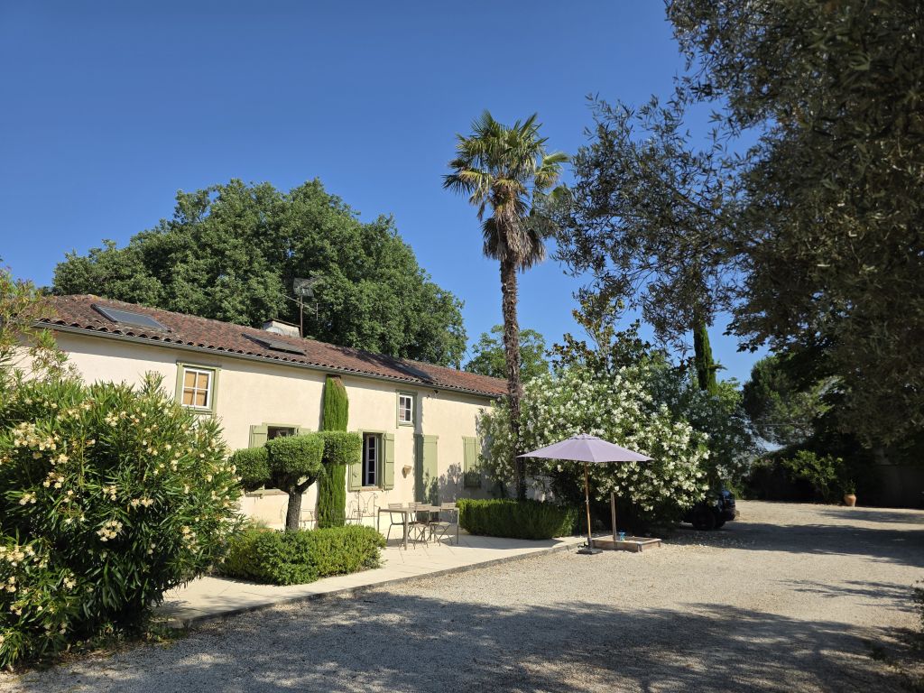 Property photo 1 of 17 Main Exterior View