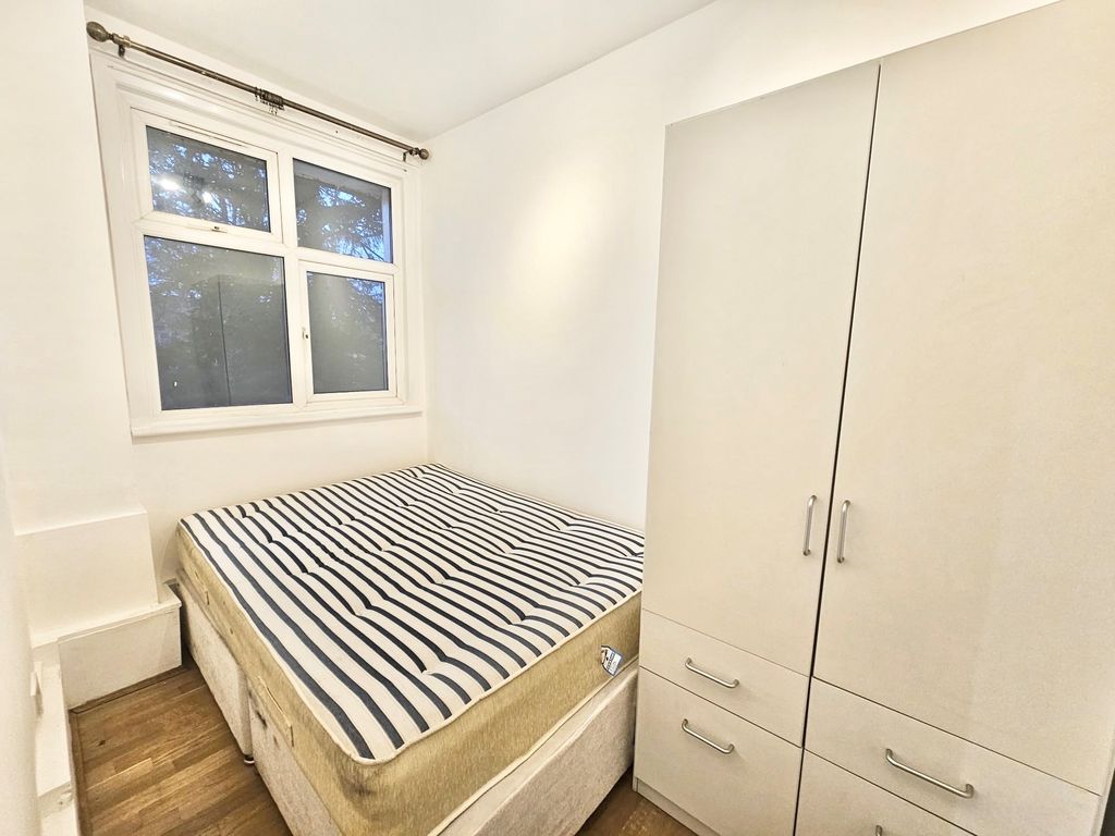 Property photo 3 of 4 Image