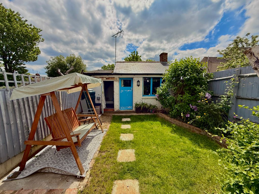 Property photo 2 of 15 Image