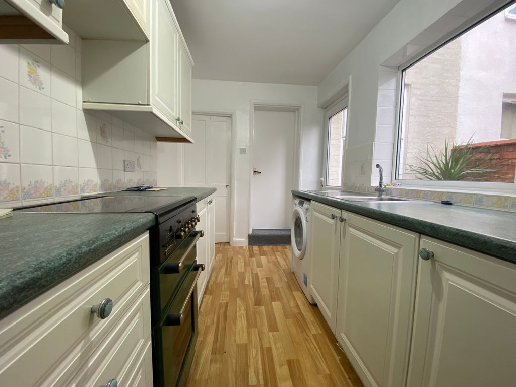 Property photo 2 of 11 Photo 6