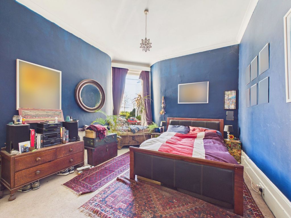 Additional image 7 of 3 bed flat for saleClifton Crescent, Folkestone, Kent CT20