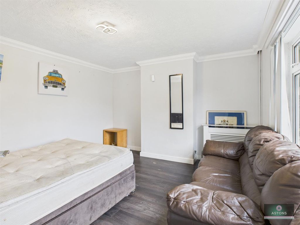 Property photo 2 of 15 Cam04622G0-Pr0115-Still001.Jpg