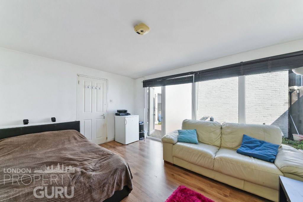 Property photo 1 of 11 Propertyimages
