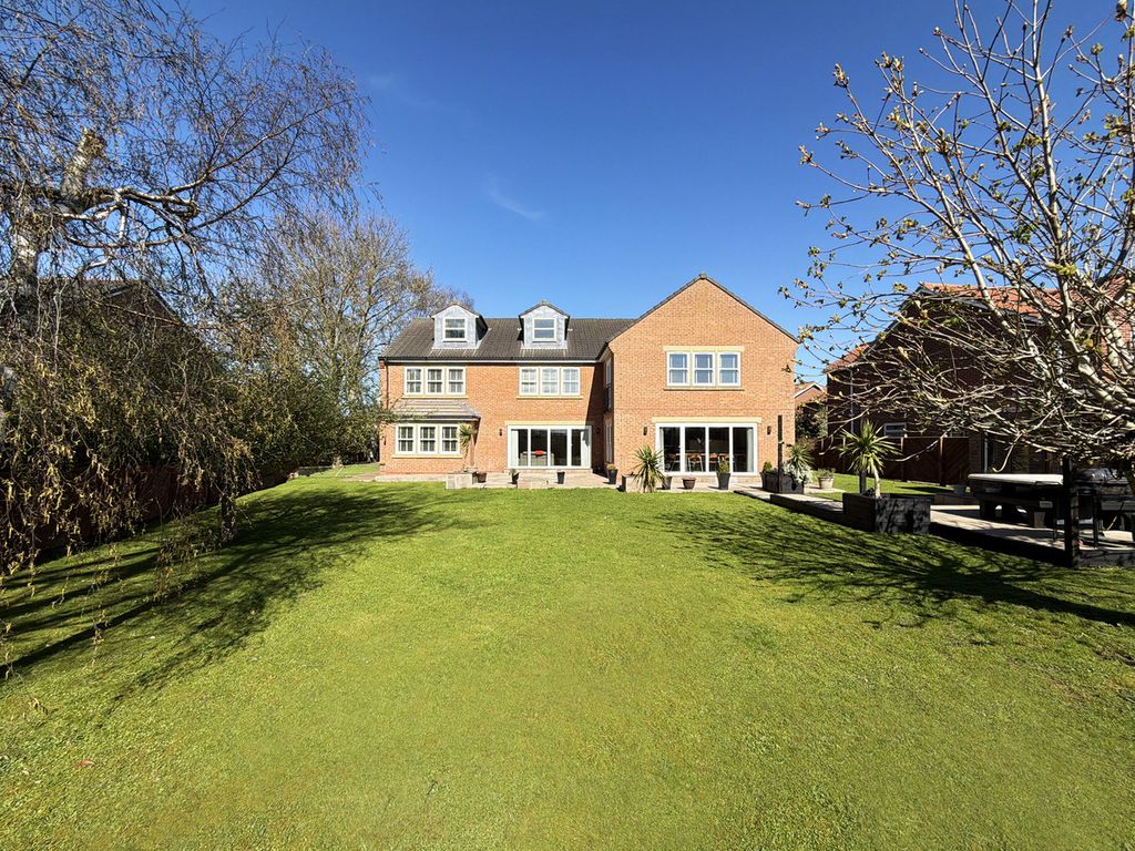 Property photo 3 of 50