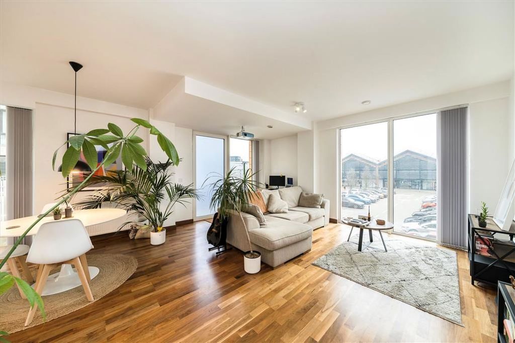 Property photo 3 of 6