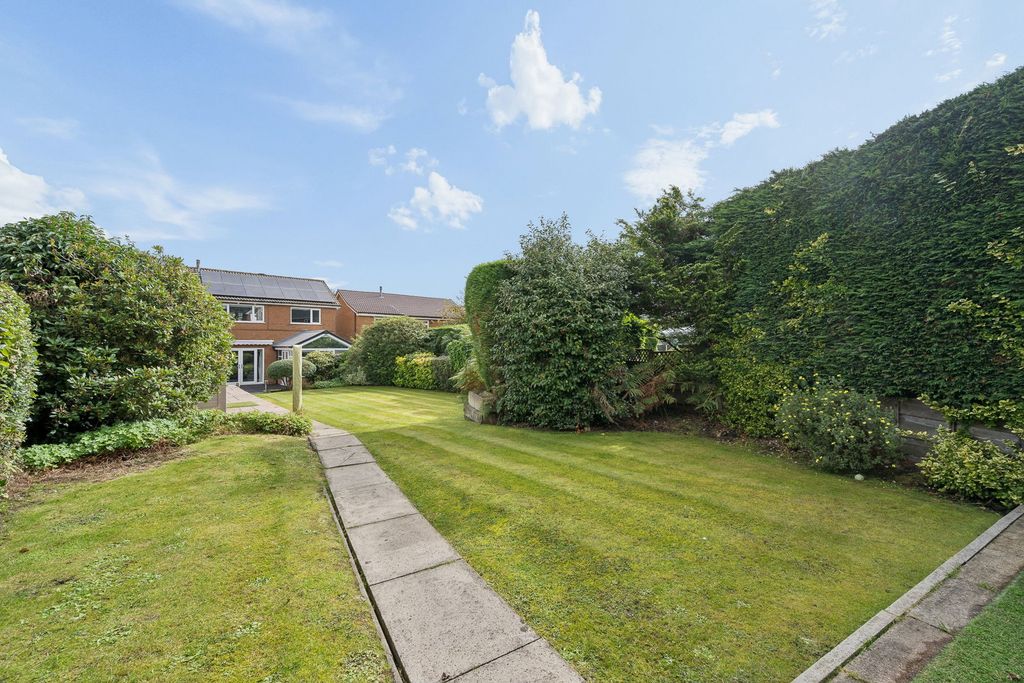 Property photo 2 of 38