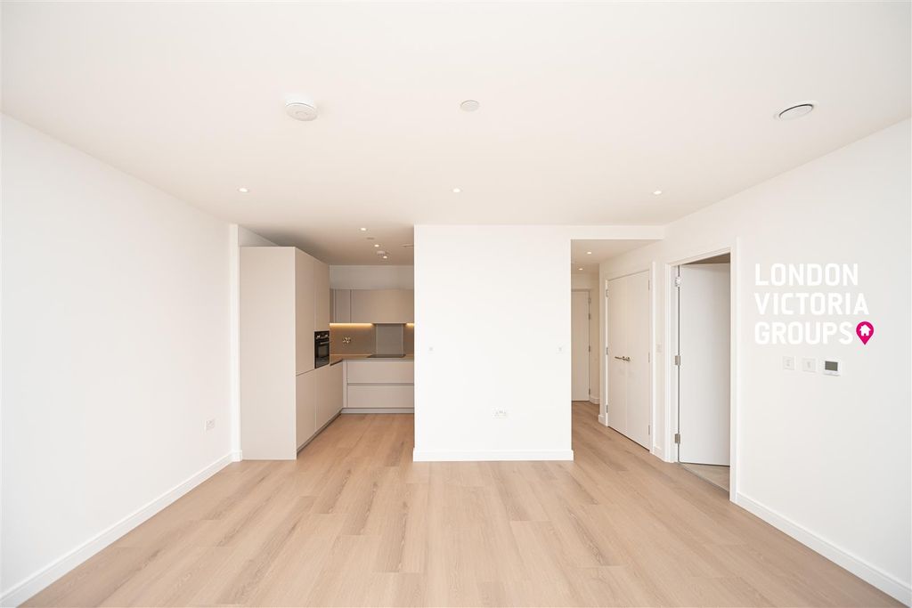 Property photo 2 of 14 1-16284.Jpg