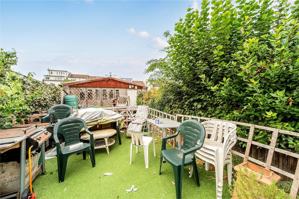 Property photo 3 of 11 Picture No. 02