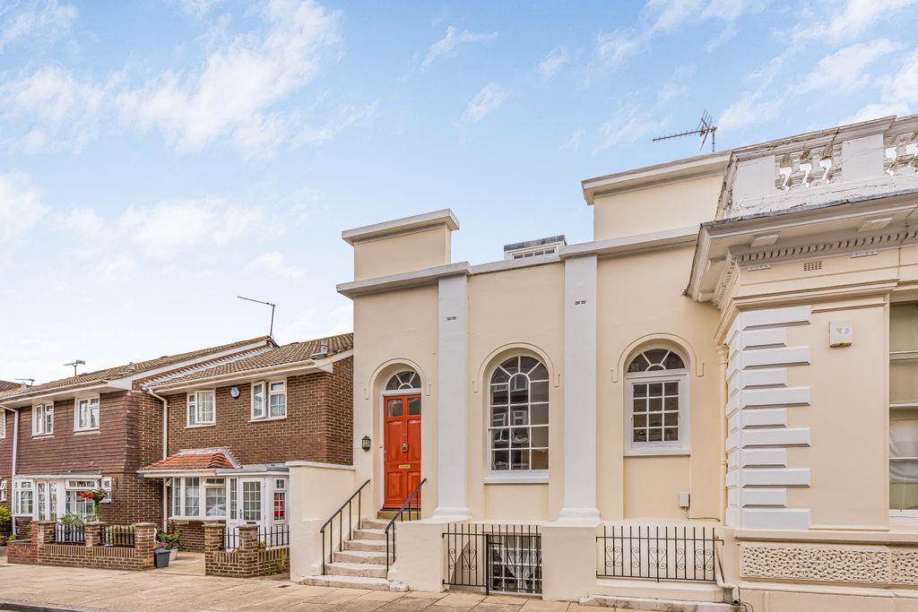Property photo 1 of 23 86 St Thomas Street