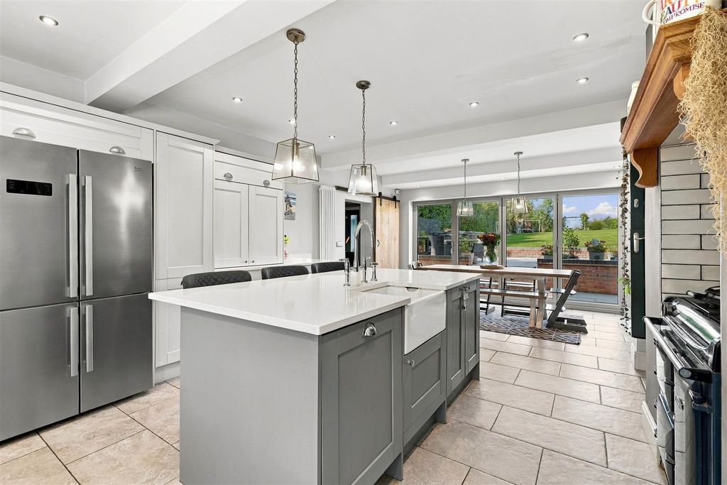 Property photo 3 of 47 Kitchen