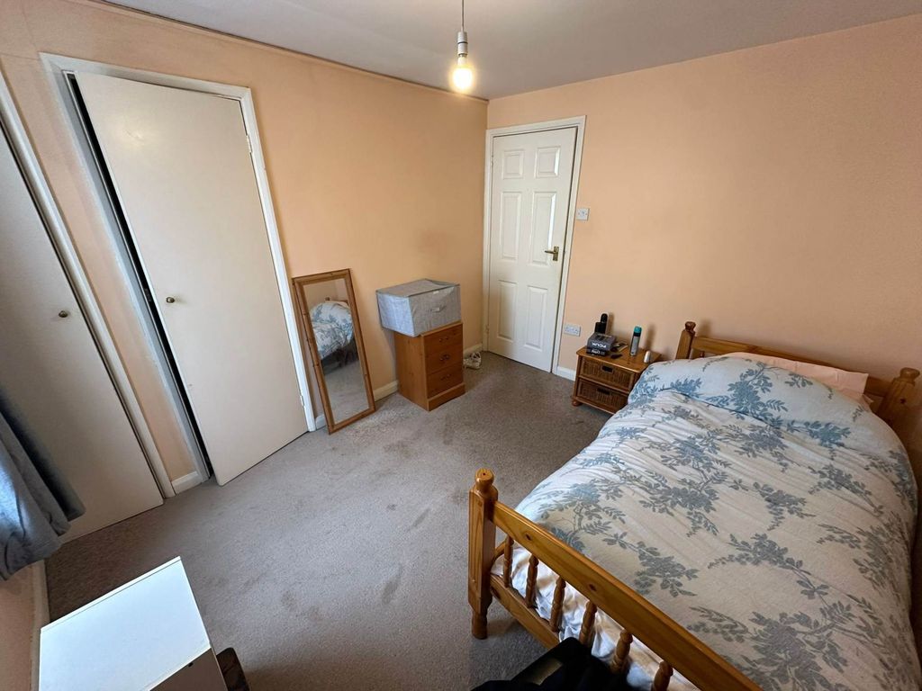 Property photo 3 of 23