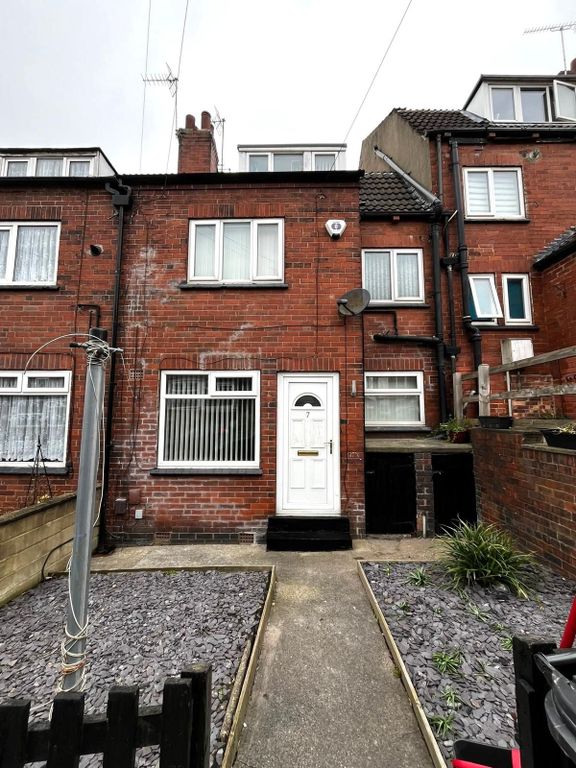 Property photo 3 of 11