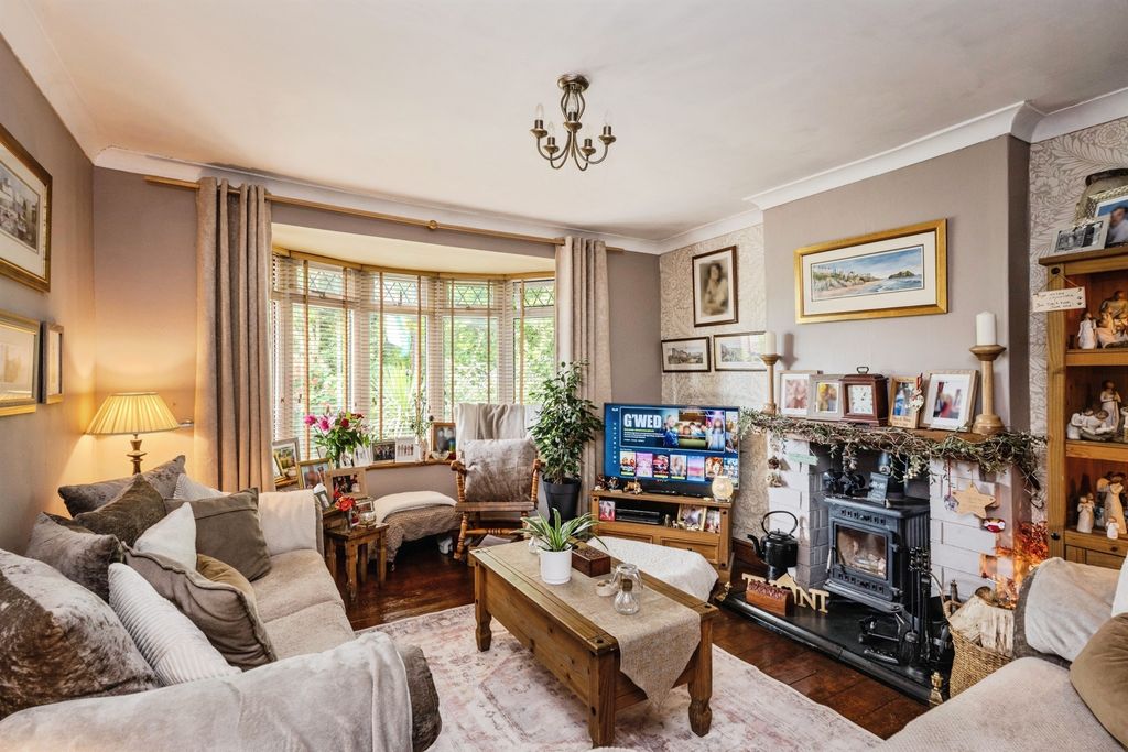 Property photo 3 of 17