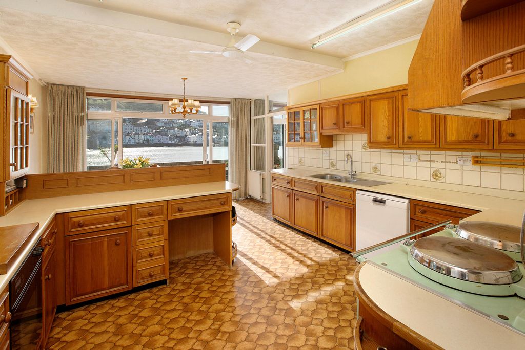 Additional image 5 of 5 bed flat for salePriory Street, Kingswear, Dartmouth, Devon TQ6