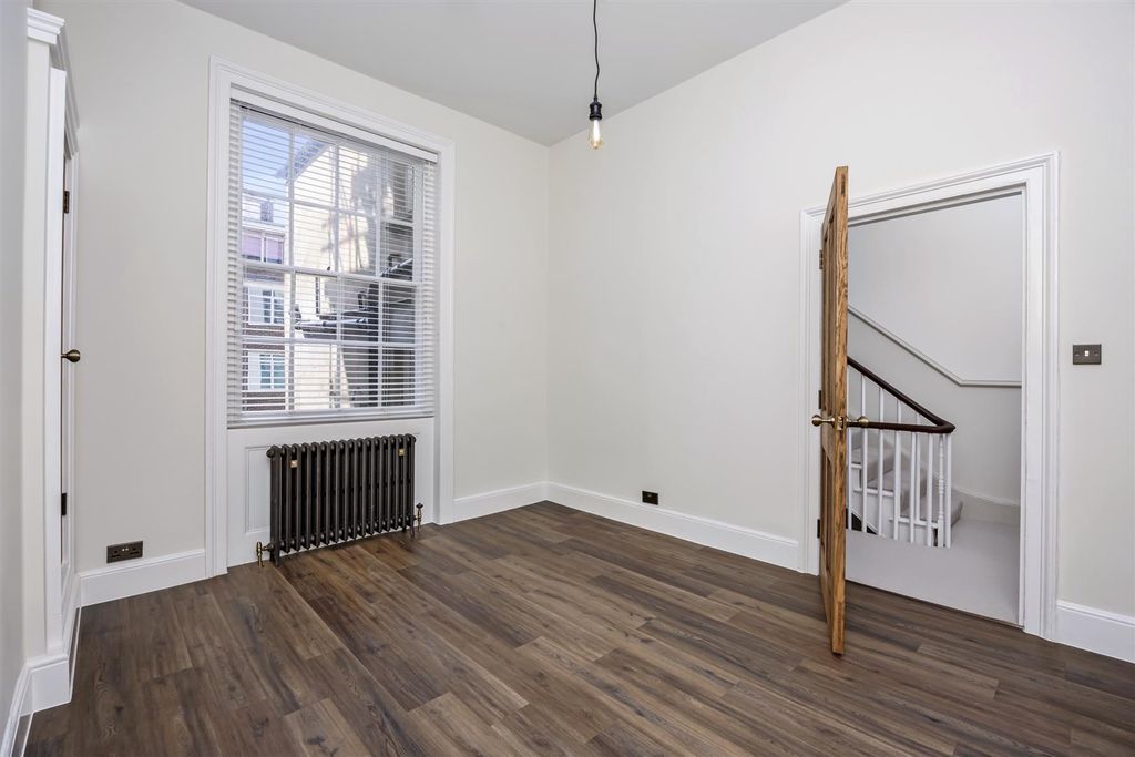 Property photo 2 of 9 Dining Room