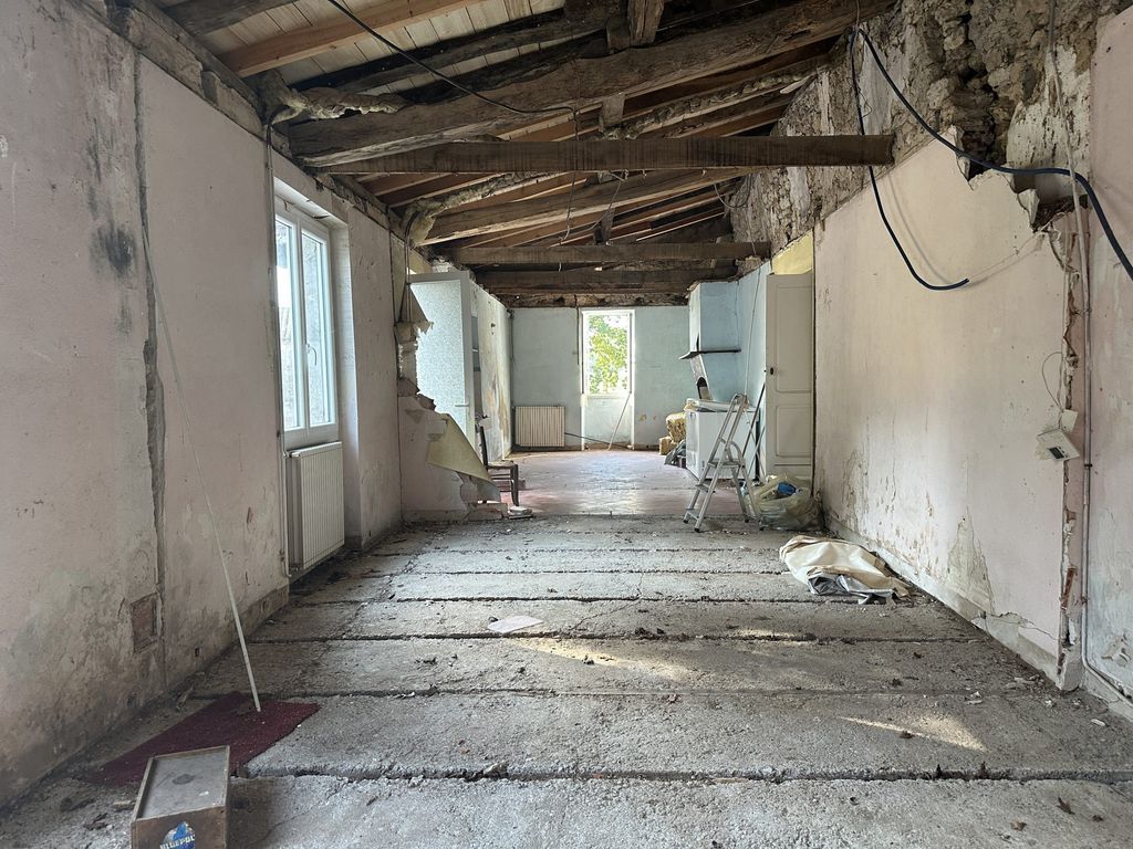 Property photo 3 of 8