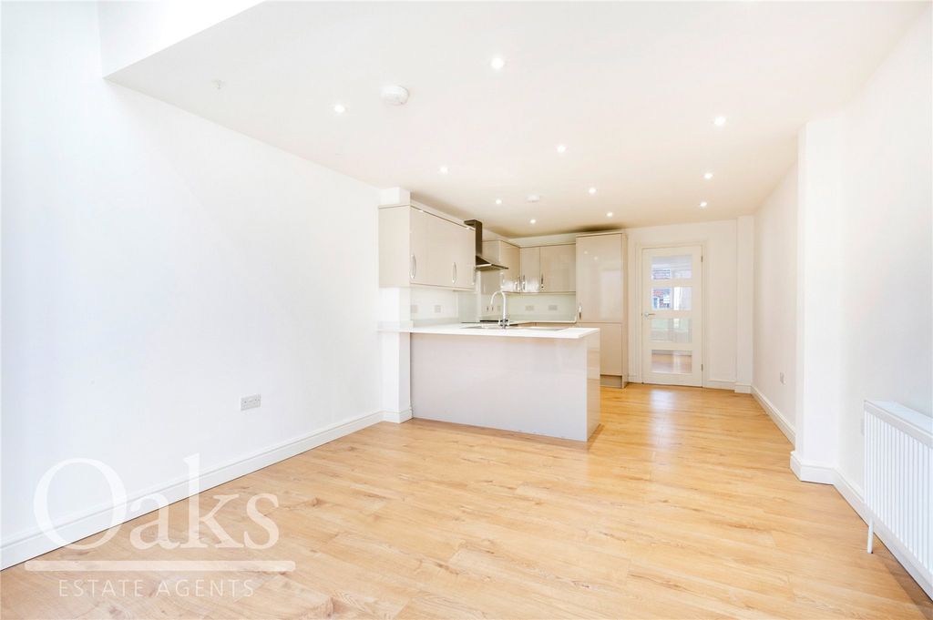 Property photo 3 of 8 Picture No. 02