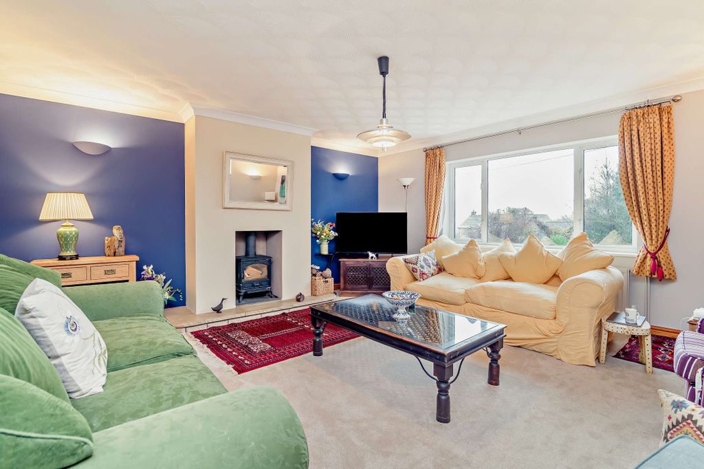 Property photo 3 of 22