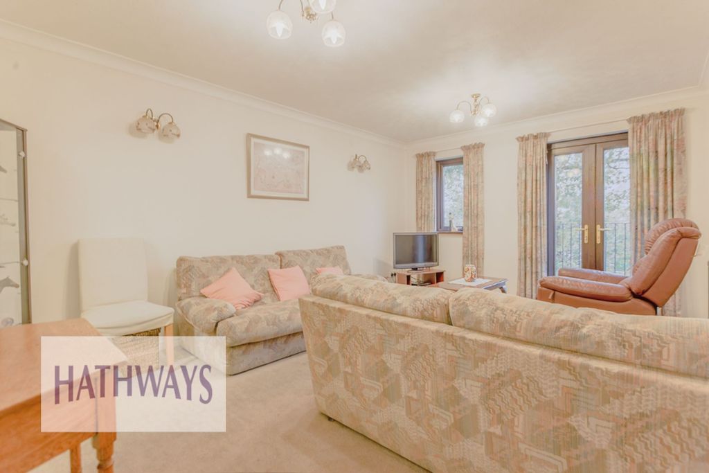 Additional image 7 of 2 bed flat for saleRose Gardens, Croesyceiliog NP44