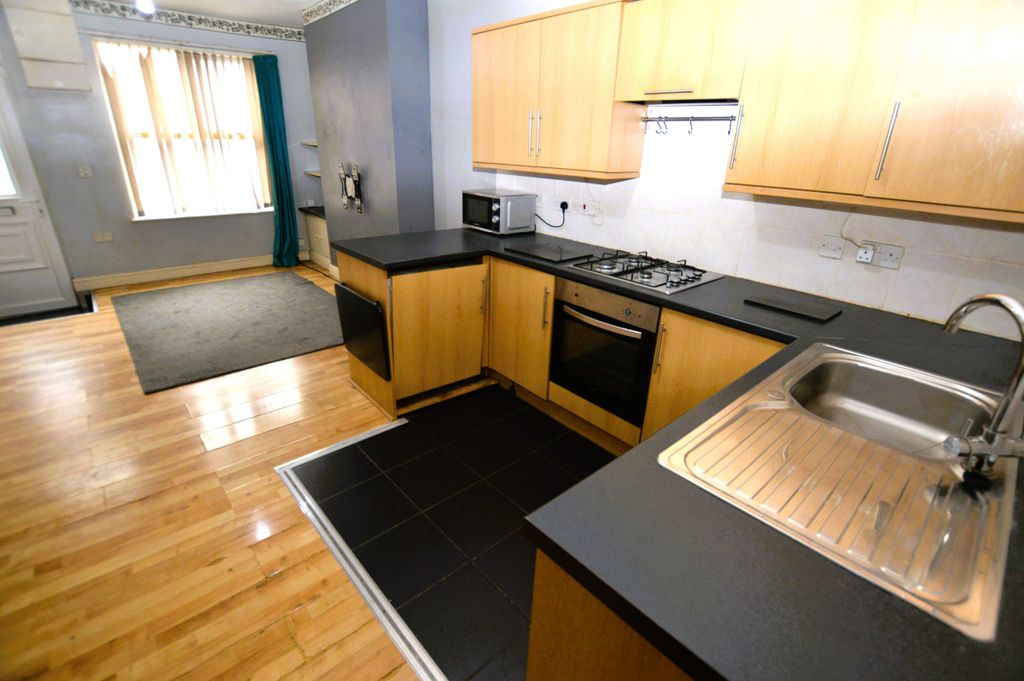 Property photo 3 of 15