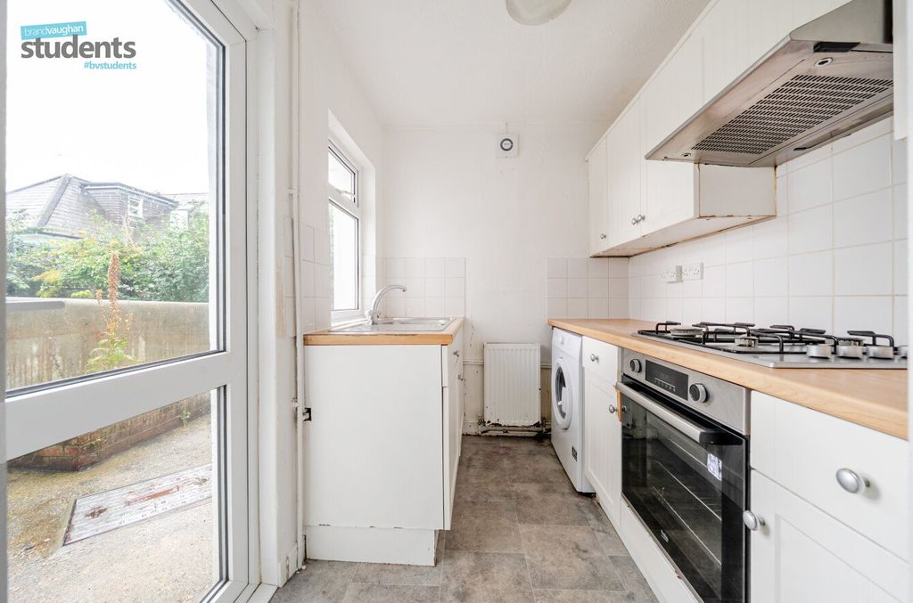 Property photo 3 of 10 Be049Fd2-B6E6-41E...