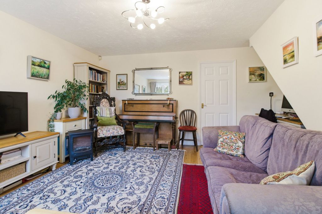 Property photo 3 of 19