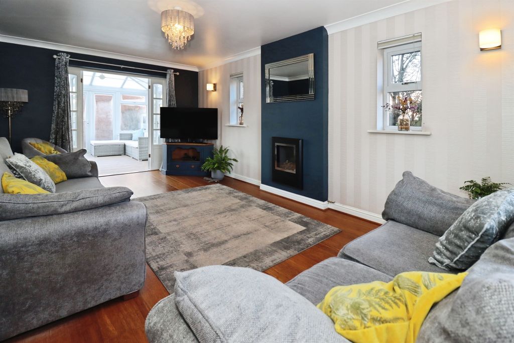 Property photo 2 of 26