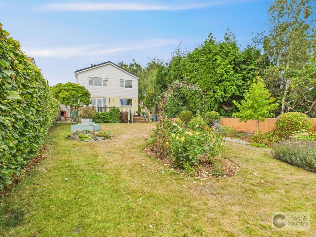 Property photo 1 of 25
