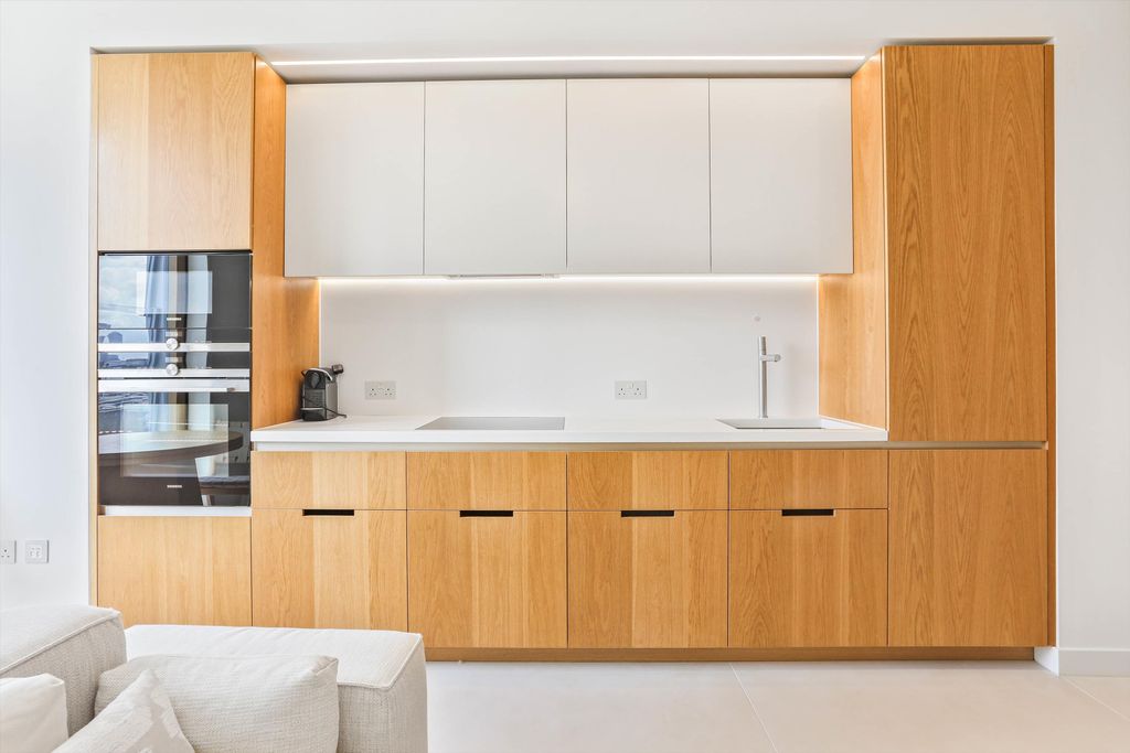 Property photo 2 of 15 Image