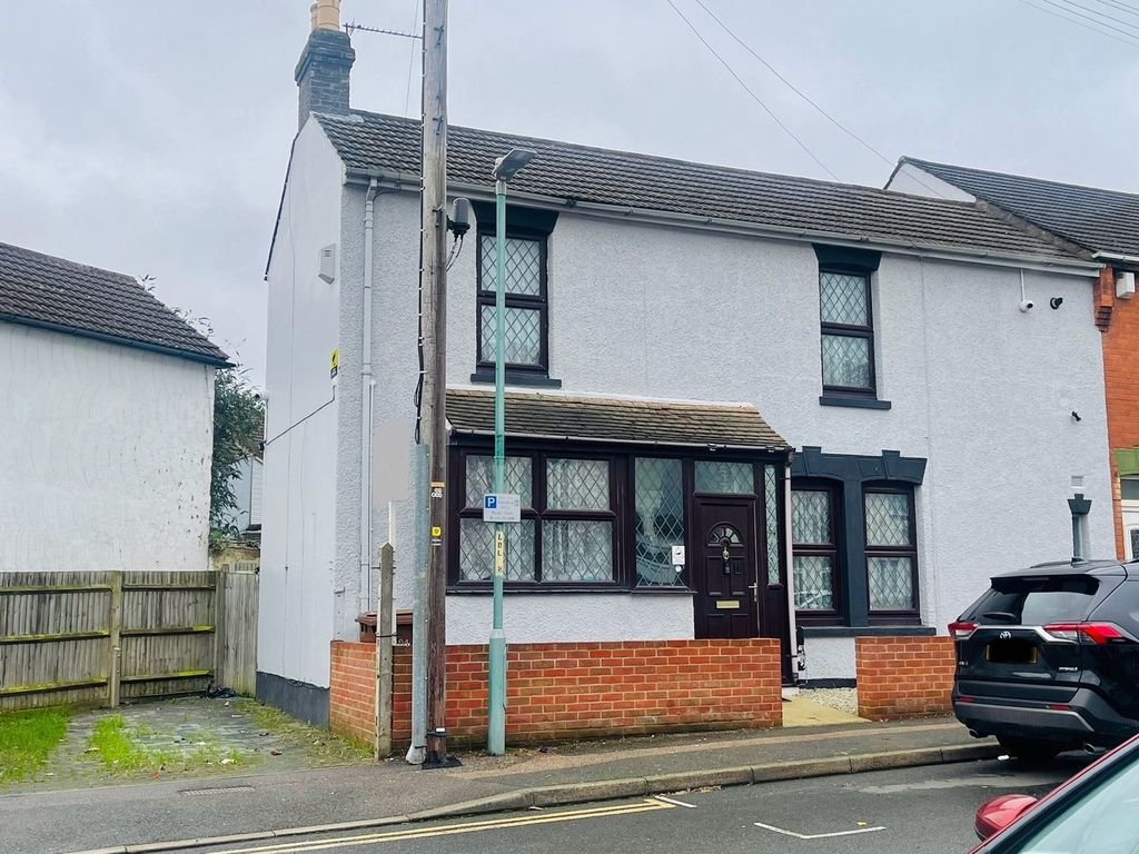 Property photo 1 of 5