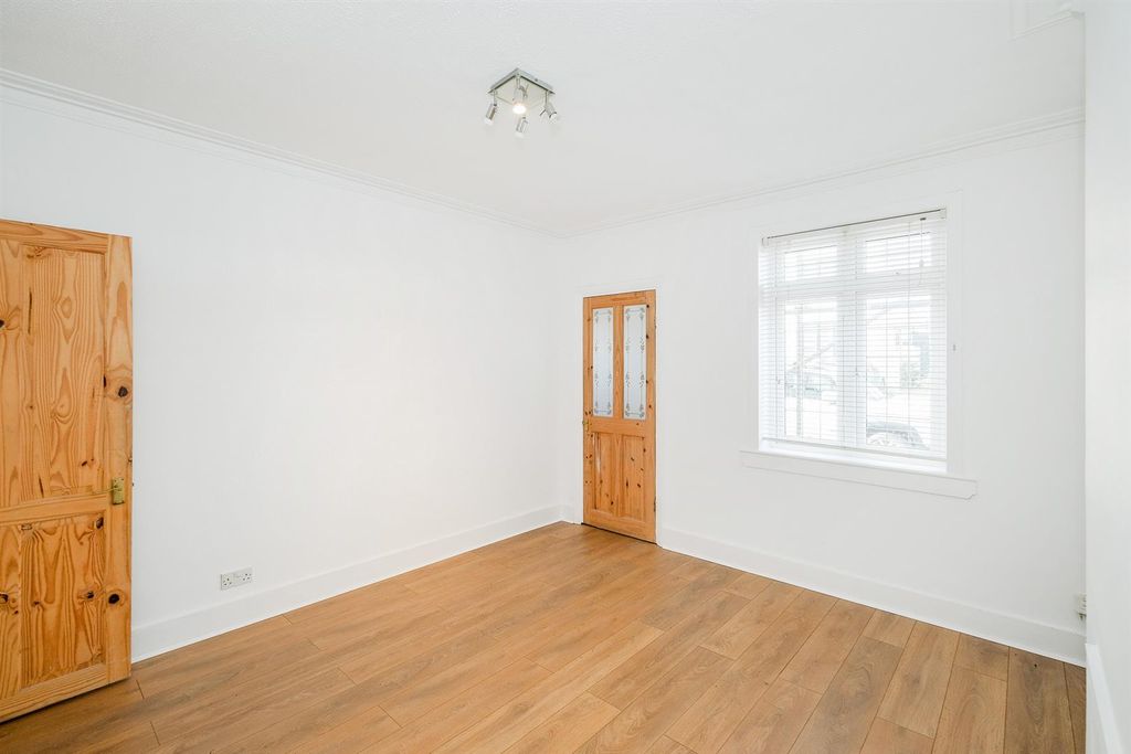 Property photo 2 of 28 235 Maybank Road-15_Web.Jpg