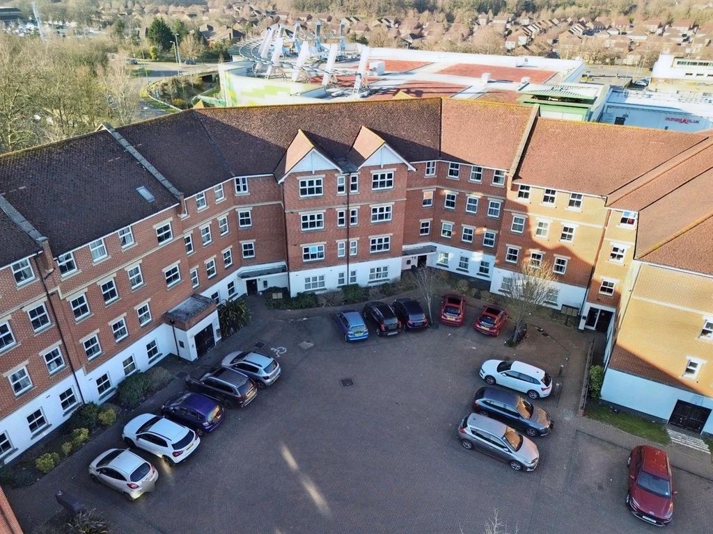 Property photo 1 of 7 Front