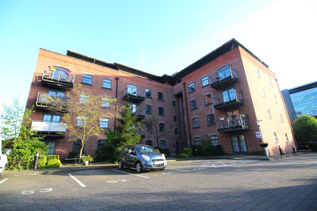 Property photo 1 of 12 4Outside2.Jpg