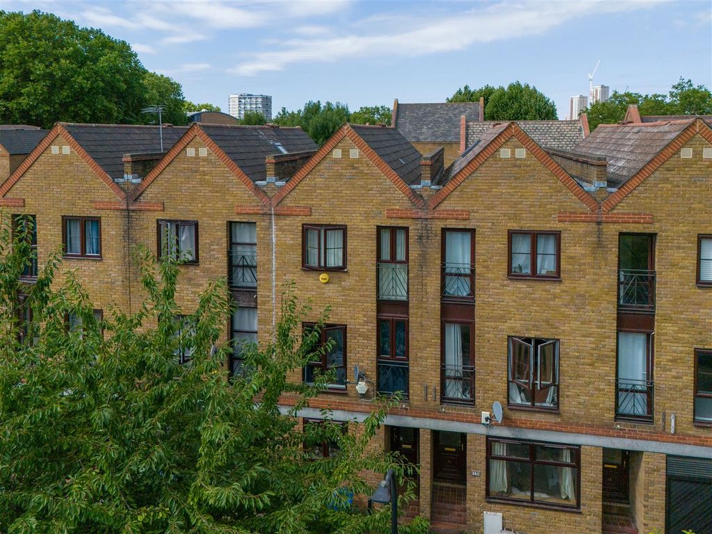 Property photo 1 of 22 Brunswick Quay