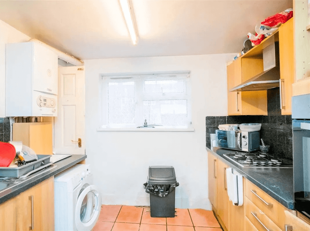 Property photo 3 of 8 Gallery