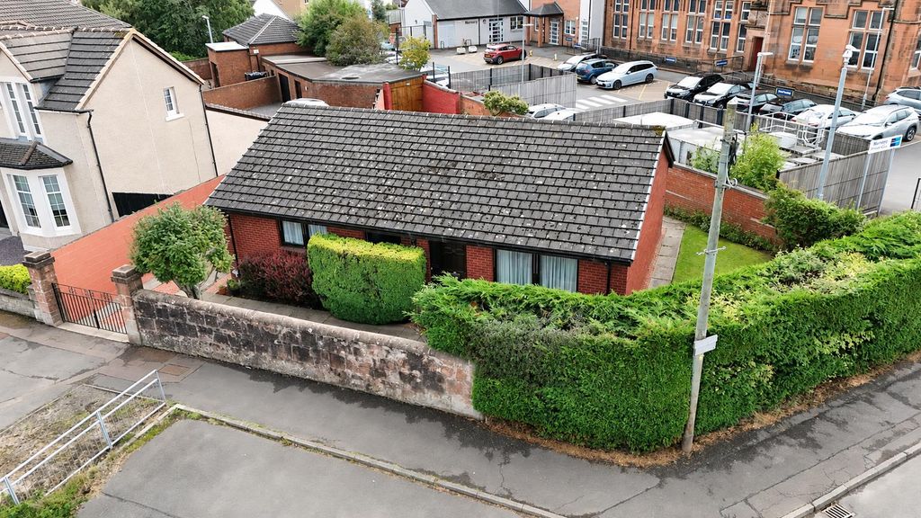 Property photo 1 of 11 Front External