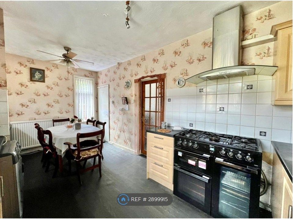 Property photo 3 of 9 Large Kitchen Diner