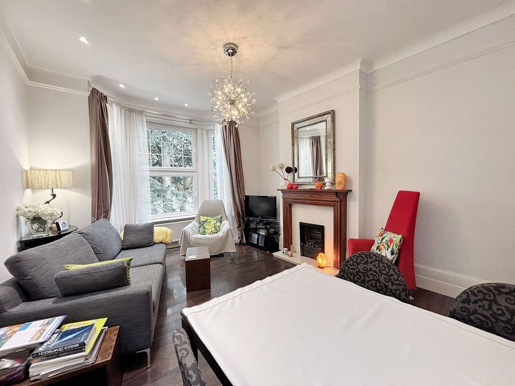 Property photo 3 of 14