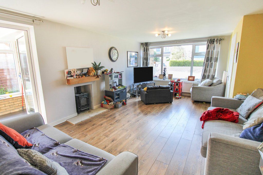 Property photo 2 of 14 Lounge