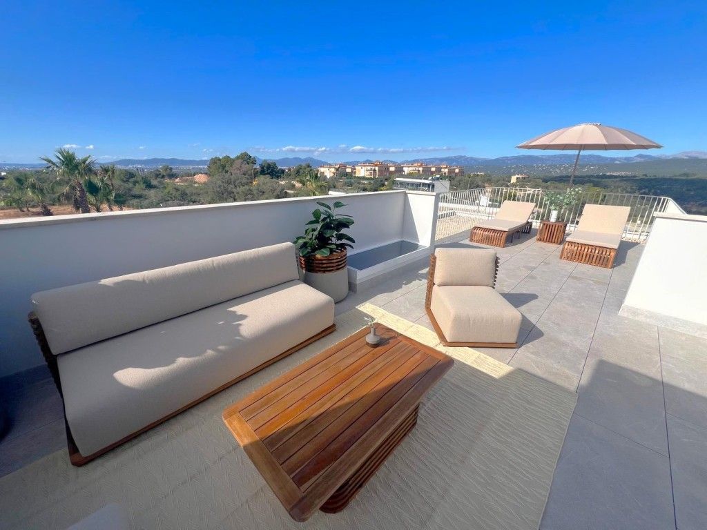 Property photo 2 of 20 Roof Terrace