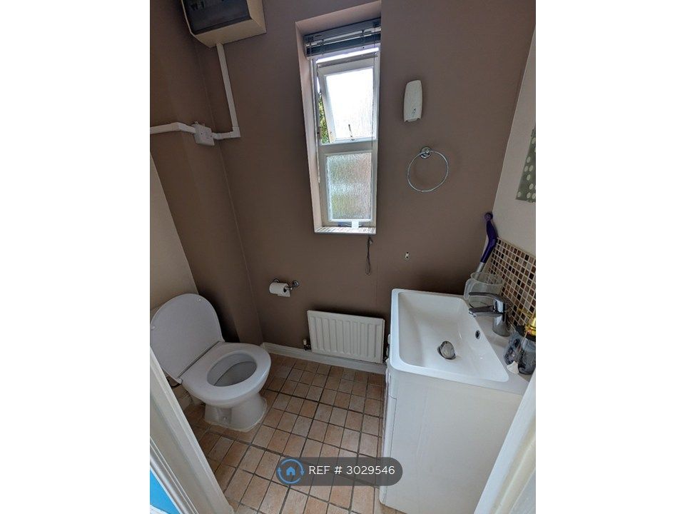 Property photo 3 of 20 Downstairs Wc