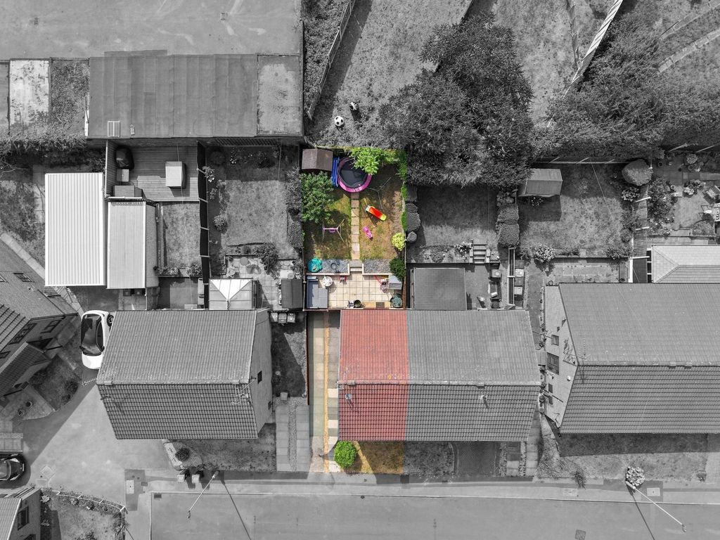Property photo 2 of 26
