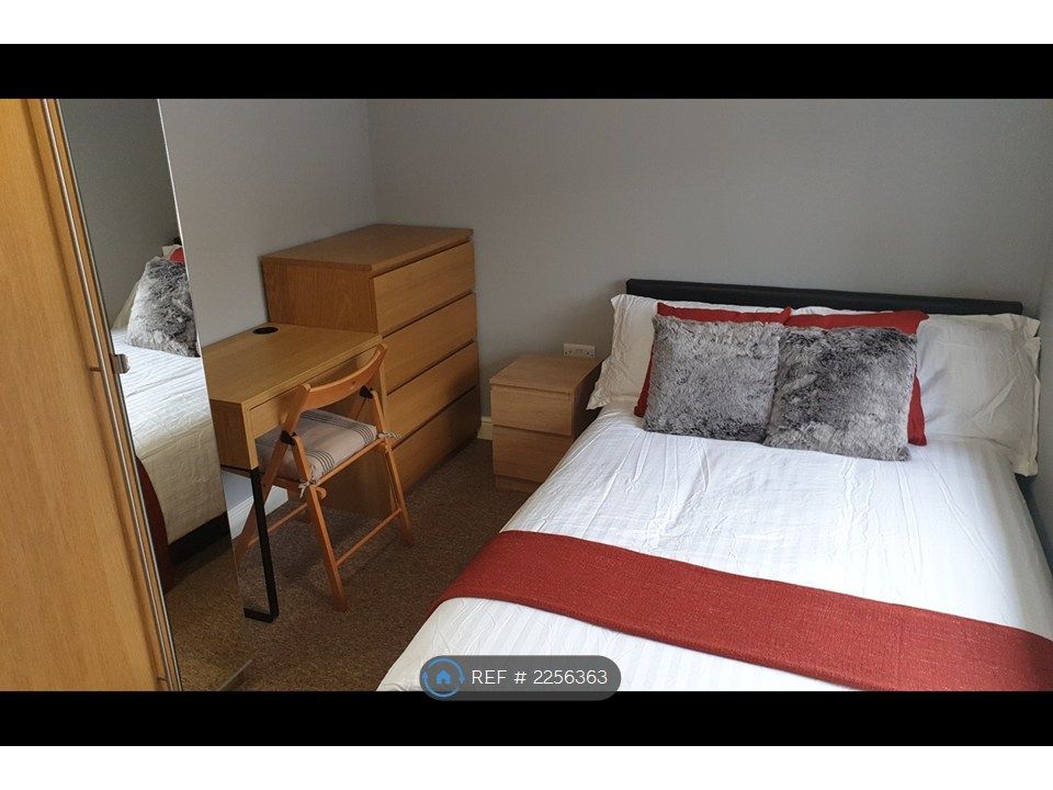 Property photo 3 of 11 Fully Furnished