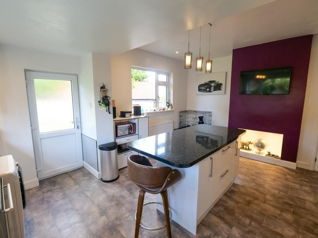 Property photo 2 of 15 Kitchen
