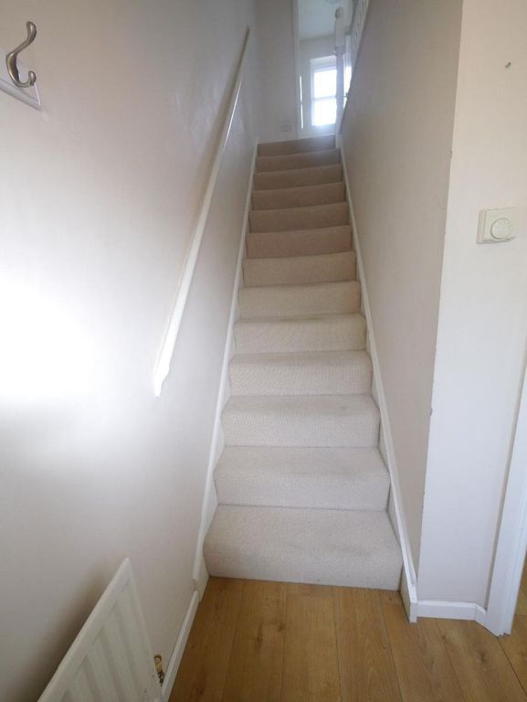 Property photo 2 of 25