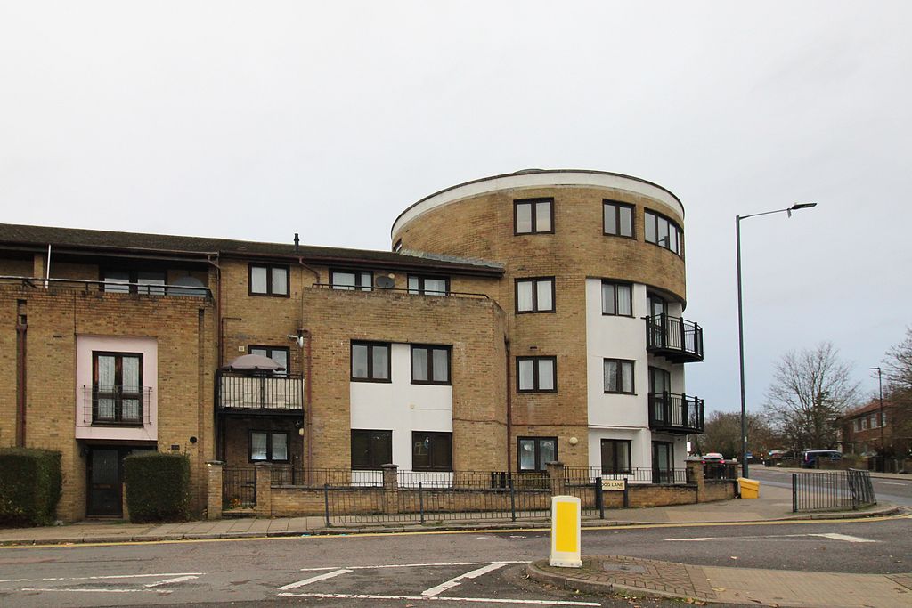 Property photo 1 of 6